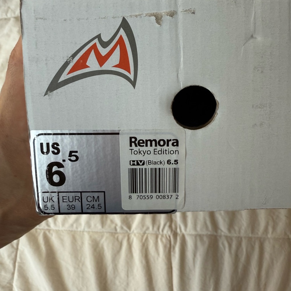 Mad Rock Remora HV Tokyo Edition Black Slip-On Climbing Shoes - Picture 6 of 8